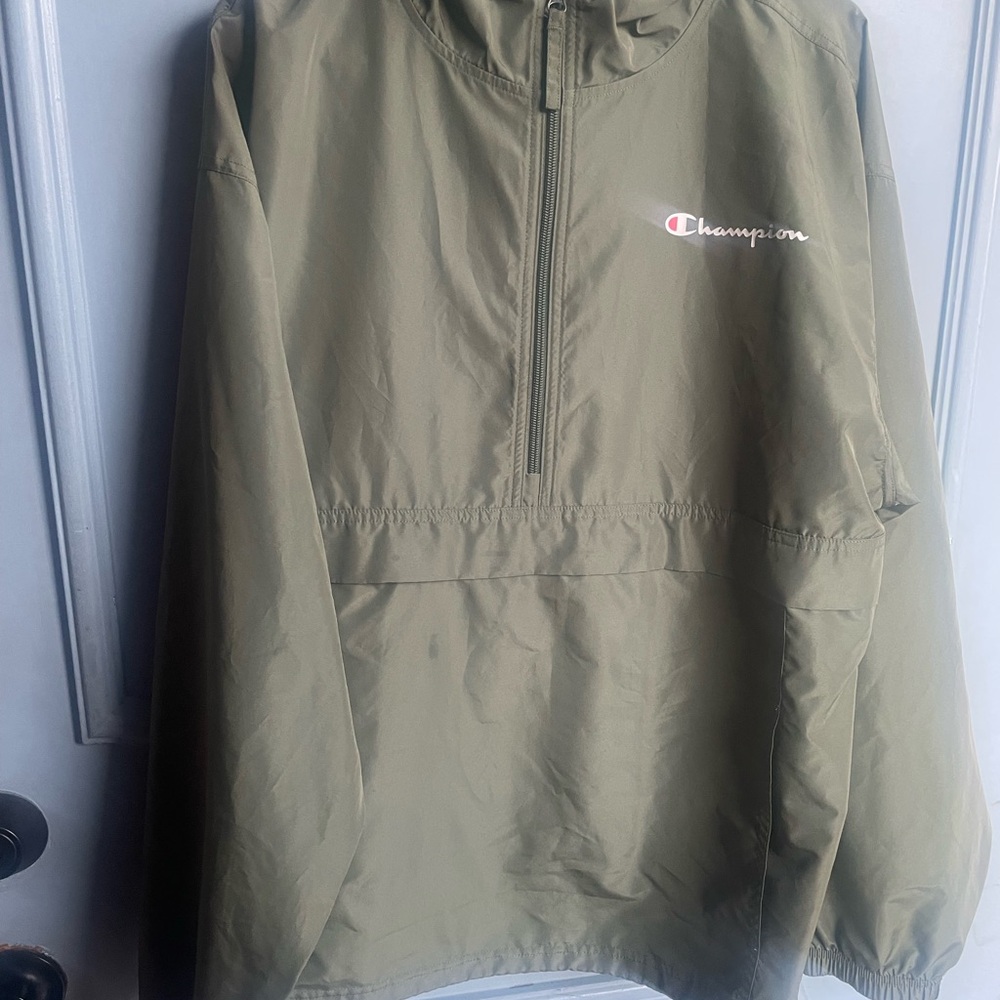 Champion Khaki Green Half-Zip Jacket size L stain in front
